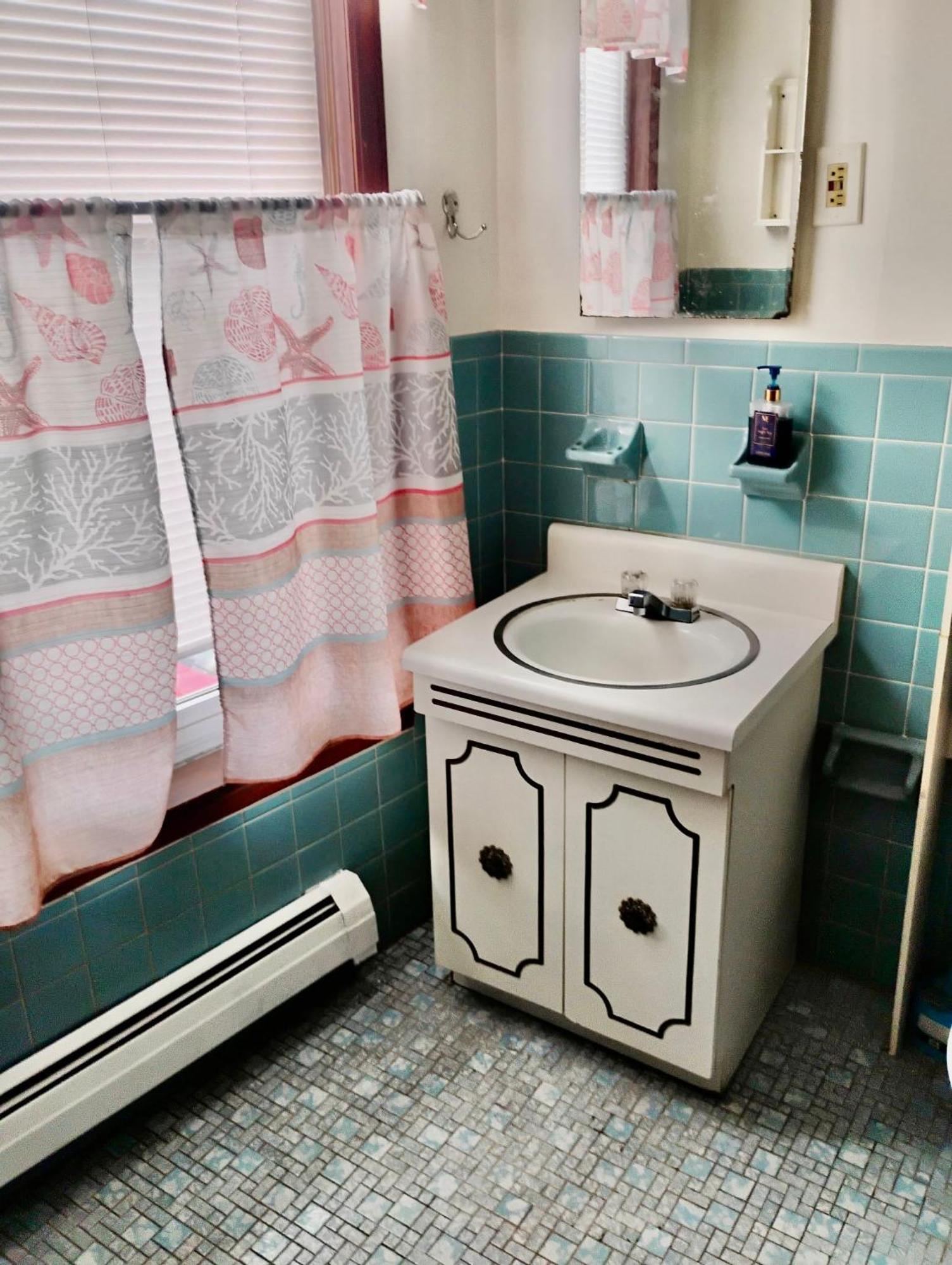 Penn Station Room Motel Casa Newark Eksteriør bilde